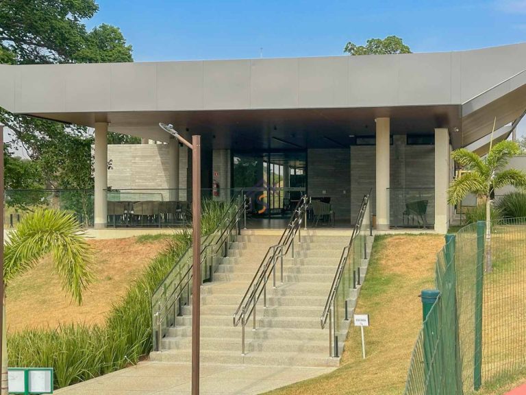 Lote em condomínio à venda no Jardins Versalhes — foto 4