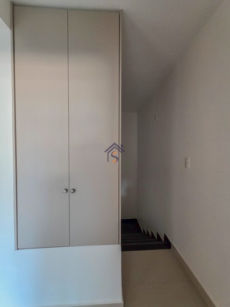 Sobrado em Condomínio com 3 suítes à venda no  Setor Sítios Santa Luzia — foto 14