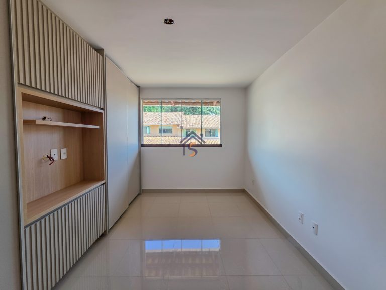 Sobrado em Condomínio com 3 suítes à venda no  Setor Sítios Santa Luzia — foto 16