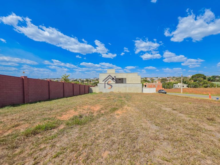 Lote em condomínio à venda no Jardins Versalhes — foto 2