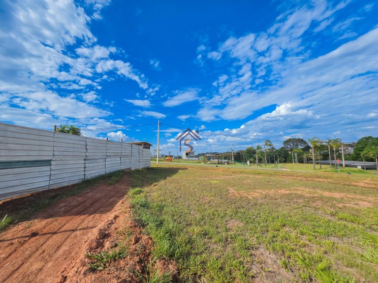 Lote em condomínio à venda no Jardins Versalhes — foto 3